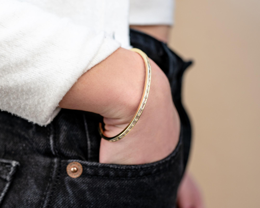 Korporacyjna Wigilia: Jak przejść po cienkiej czerwonej linii między szykiem a wpadką